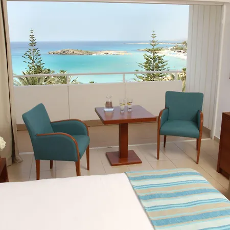 니시 비치 리조트