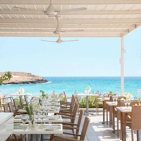 리조트 니시 비치