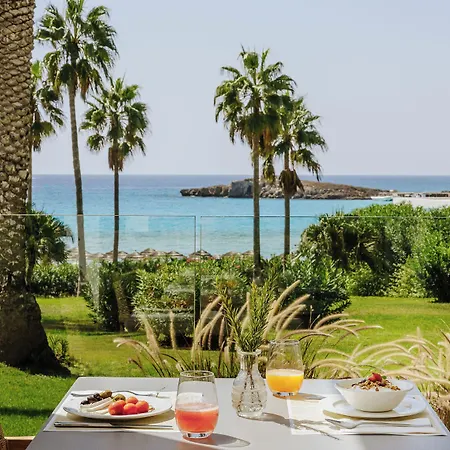 Nissi منتجع 4*