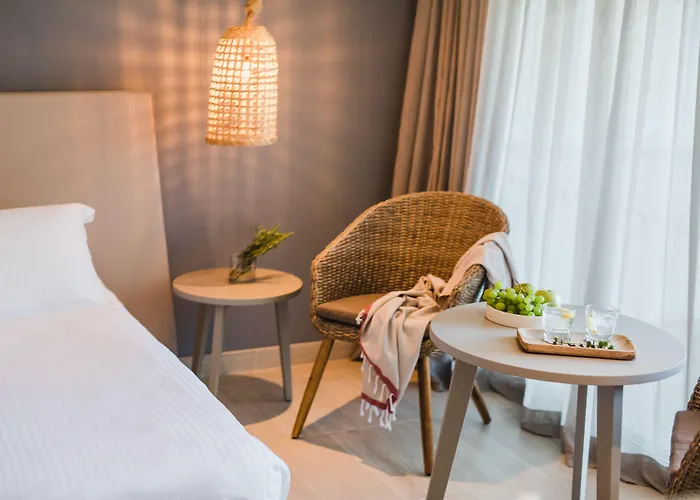 Nissi 4* أيا نابا